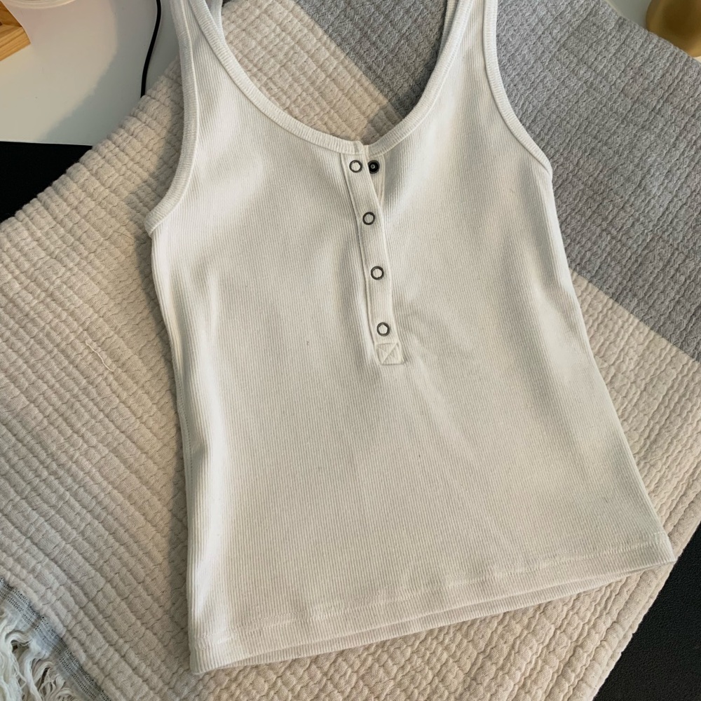 Abercrombie & Fitch Henley Tank
